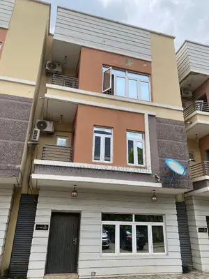 4bdrm Townhouse/Terrace in Jahi for sale