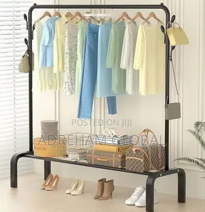 35kg Strong Single Pole Cloth/Shoe Rack With Tyre