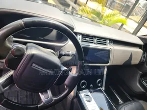 Land Rover Range Rover 3.0L Supercharged 2018 Black