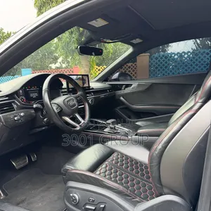 Audi RS 6 2021 Black