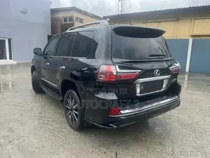 Lexus LX 570 2011 Black