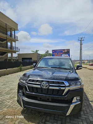 Toyota Land Cruiser 5.7 V8 GXR 2019 Black