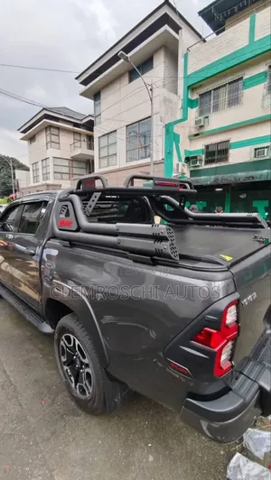 High Quality Certified Complete Boot Cover Off-Road 4x4 Iron Hilux