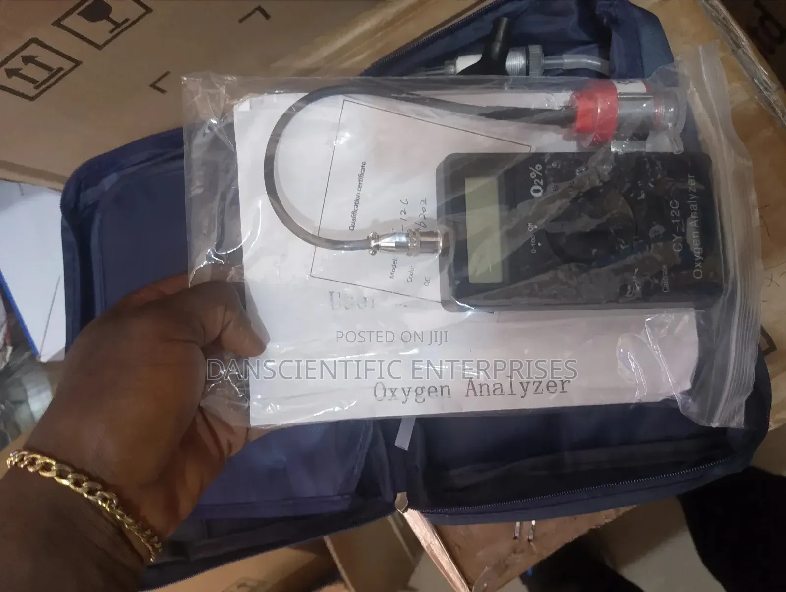 Oxygen Analyzer