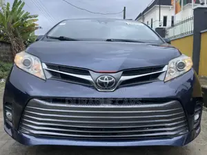 Toyota Sienna XLE Premium AWD (3.5L 6cyl 8A) 2018 Blue