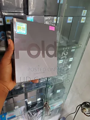 New Samsung Galaxy Z Fold4 512 GB Black