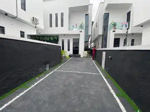 4bdrm Duplex in Ikota for sale