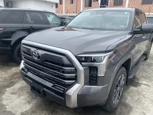Toyota Tacoma SR5 Access Cab 6' Bed AT 2024 Gray