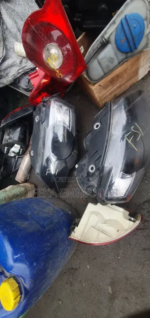 Headlights Volkswagen Passat Fsi
