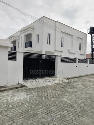 4bdrm Townhouse/Terrace in Sangotedo for Sale