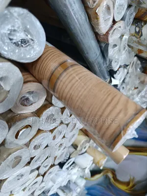 Wallpapers (Paper Thickness)