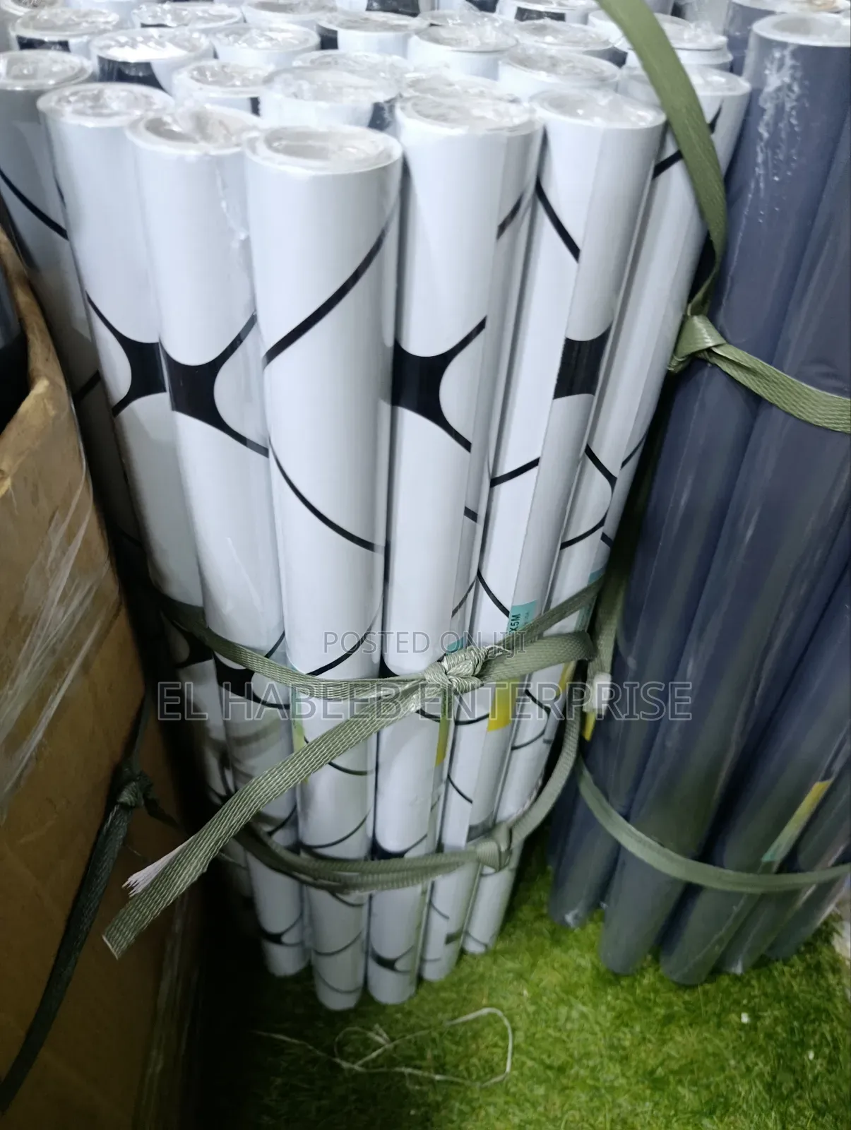 Wallpapers (Paper Thickness)