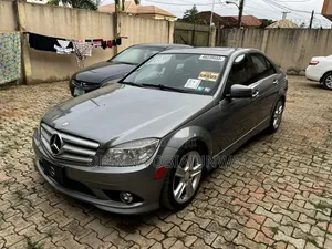 Mercedes-Benz C300 2010