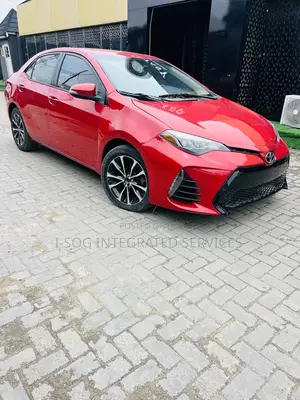 Toyota Corolla SE (1.8L 4cyl 2A) 2018 Red