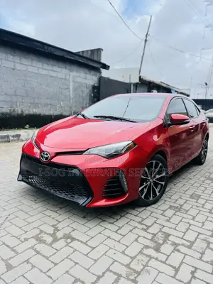 Toyota Corolla SE (1.8L 4cyl 2A) 2018 Red