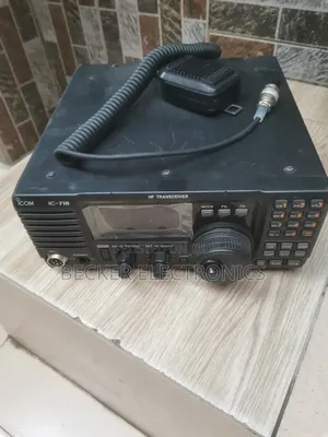 Ic-718 SSB/Hf Long Range Radio