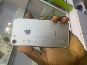 Apple iPhone 7 32 GB Gold