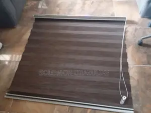 Clean Window Blind