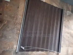 Clean Window Blind