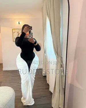 Black White Mermaid Dress | Elegant Curve-Hugging Evening Wear