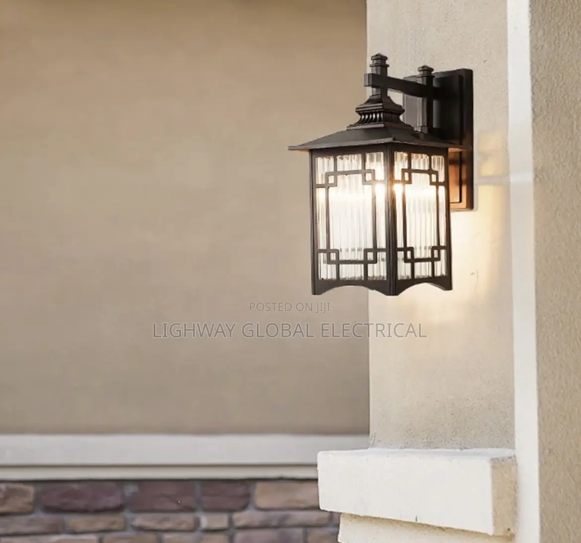 Cast Outdoor Wall Light