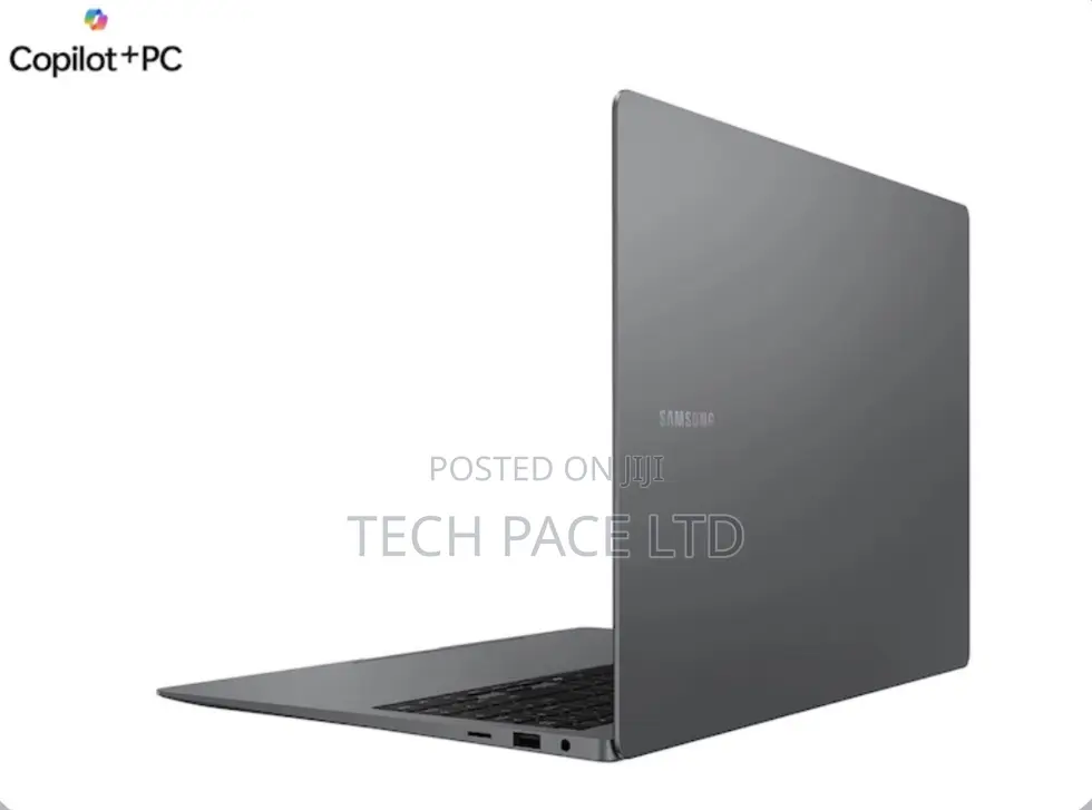 New Laptop Samsung Galaxy Book5 Pro 32GB Intel Core Ultra 7 SSD 1T