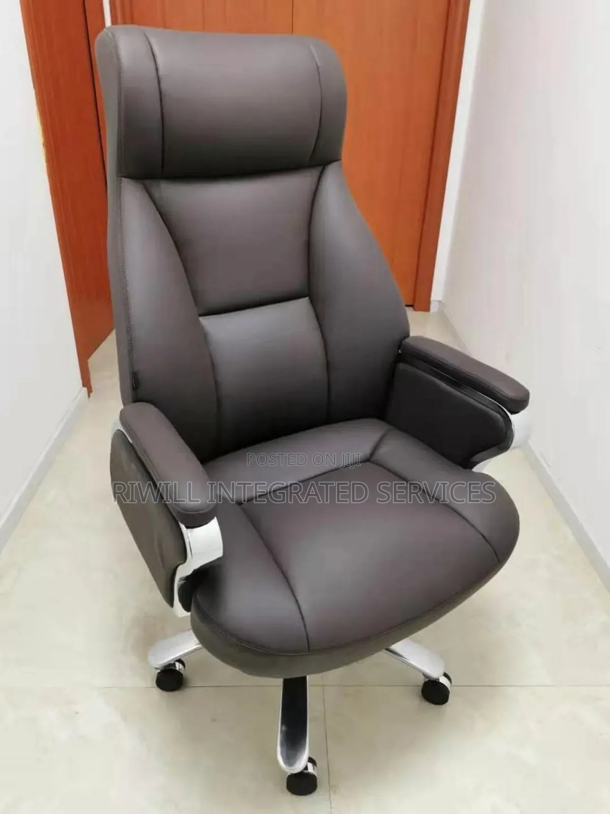 Executive Office Chair for Ceo With Headrest