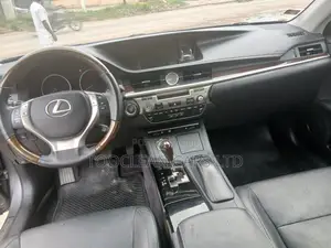 Lexus ES 2013 Gray