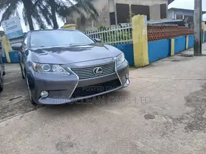 Lexus ES 2013 Gray