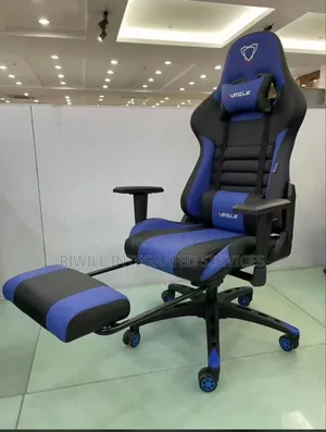 Gaming Chair With Footrest