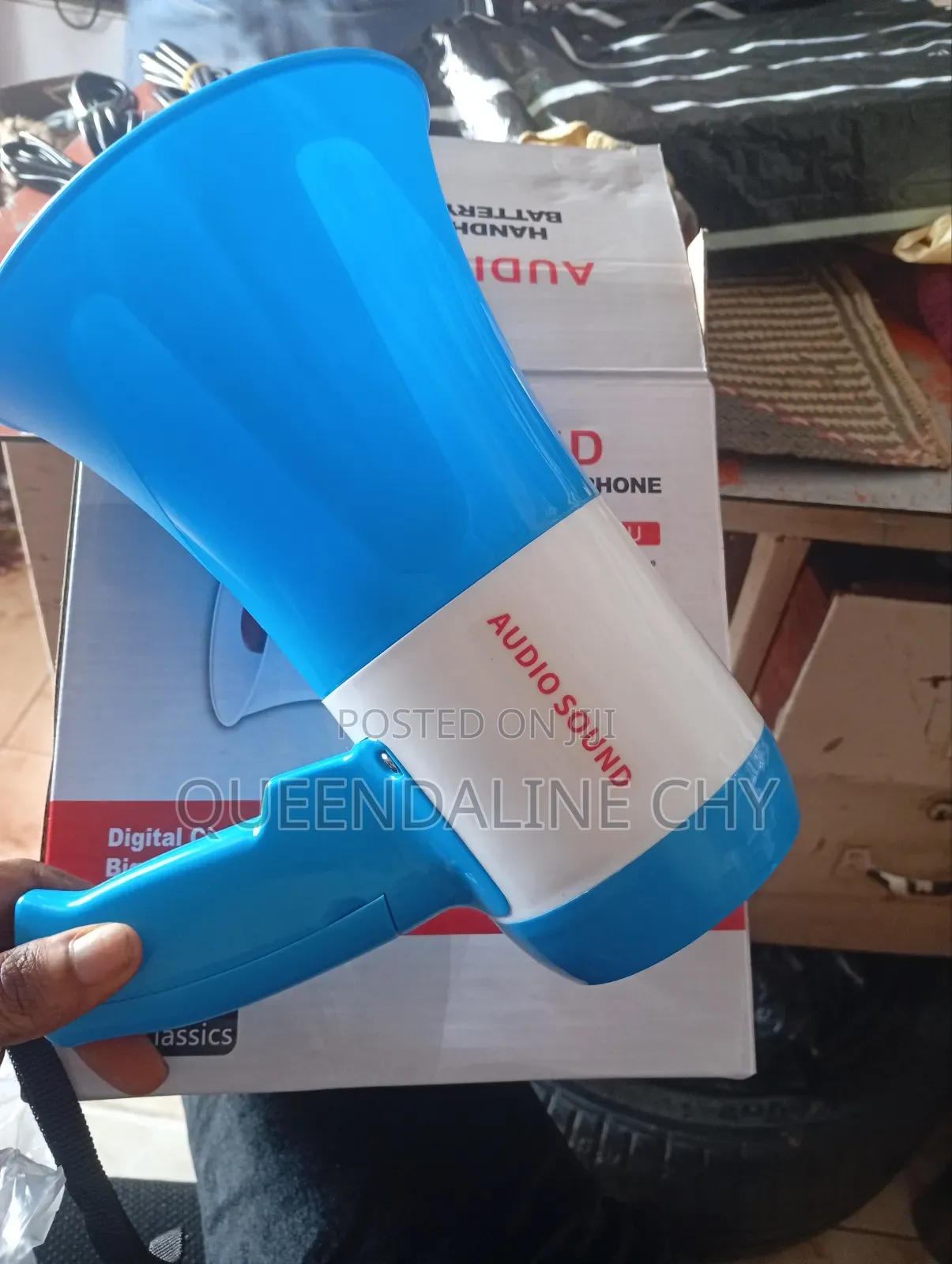 Mega Microphone
