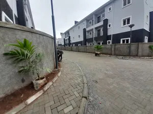 3bdrm Apartment in Kubwa for sale