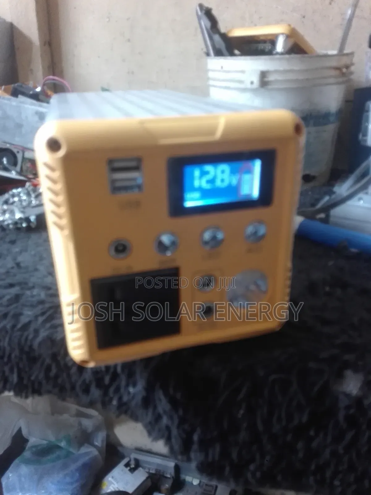 300 Watt Solar Generator