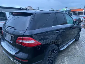 Mercedes-Benz M Class ML 350 4Matic 2012 Black