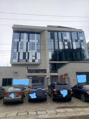 A Fully Serviced 600 Square Meter Office Space in Lekki Phase 1 to Let
