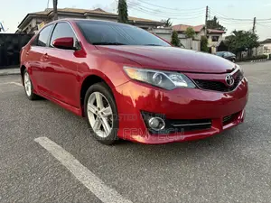 Toyota Camry SE 4dr Sedan (2.5L 4cyl 6A) 2012 Red