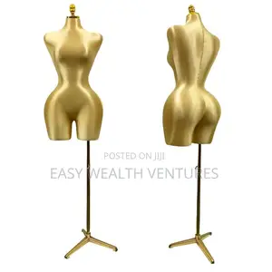 Plus Size Female Mannequins With Curvy BBL Design