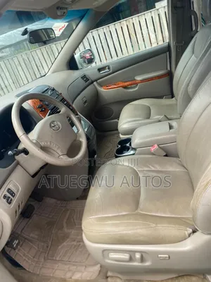 Toyota Sienna XLE 2007 White