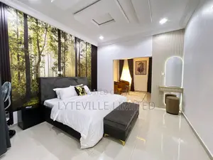 Deluxe 3 Bedroom Terrace