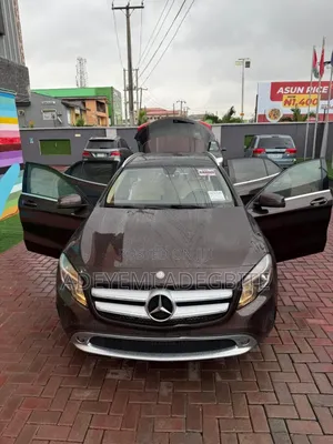 Mercedes-Benz GLC-Class 2016 Brown