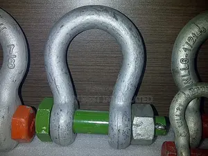 1” Green Pin Bow Shackles