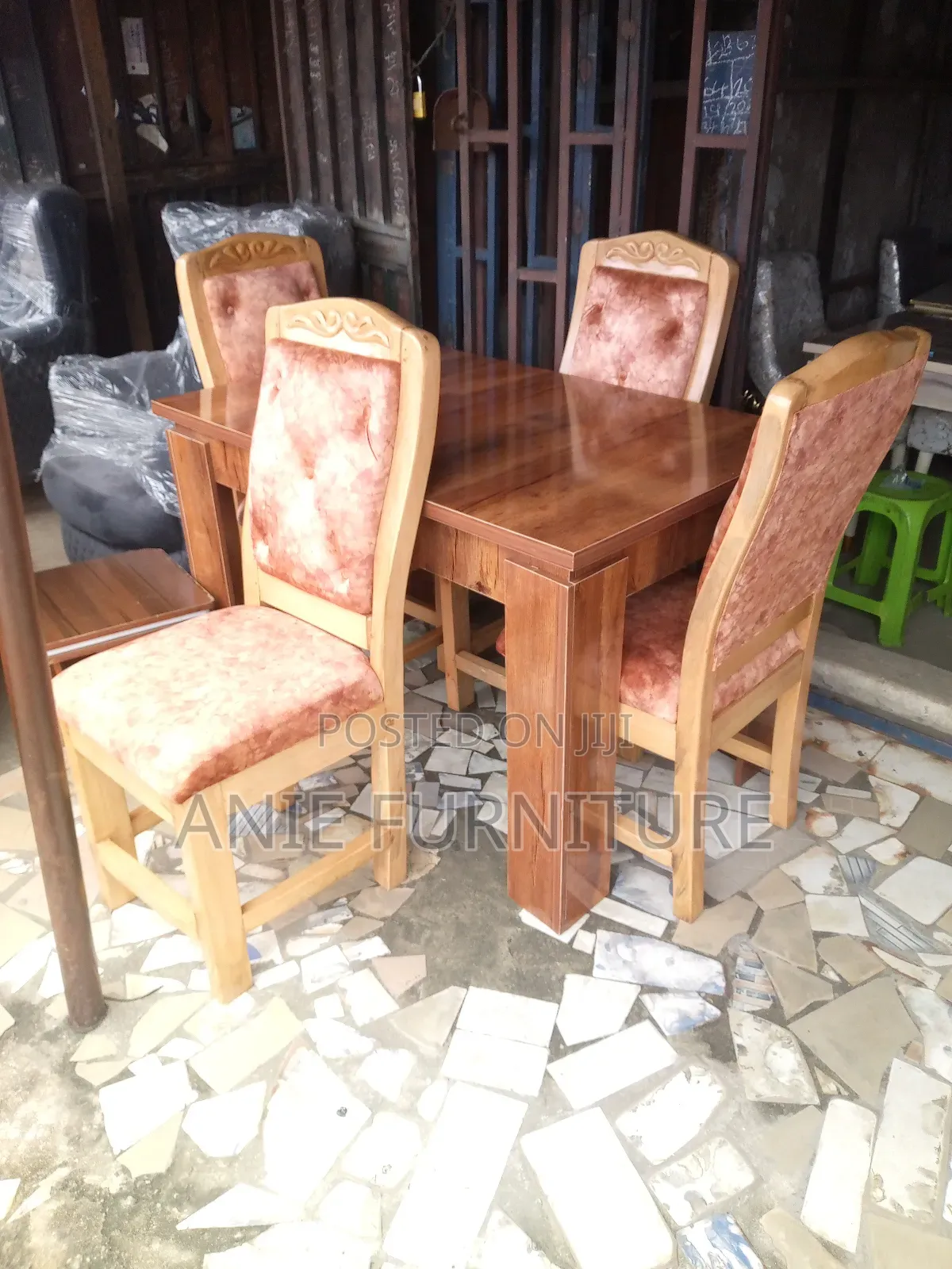 Sweetest Dining Table