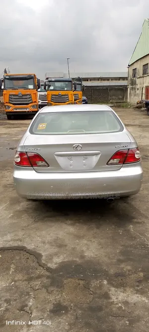 Lexus ES 300 2004 Silver