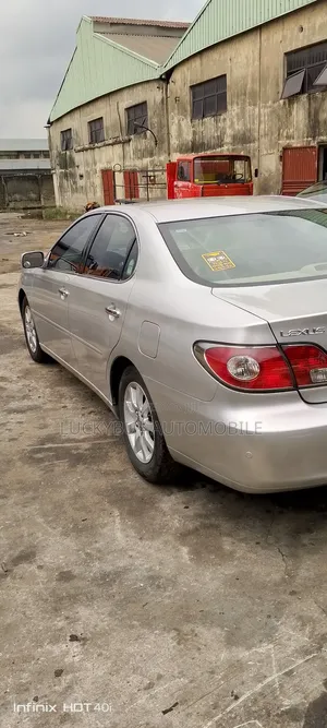 Lexus ES 300 2004 Silver