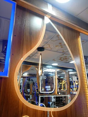 Pointed Led Mirror