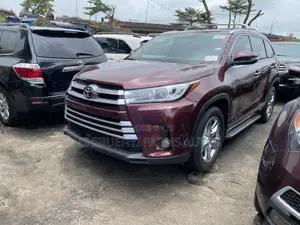 Toyota Highlander 2016 Red