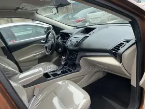 Ford Escape SE 4x4 2016 Brown