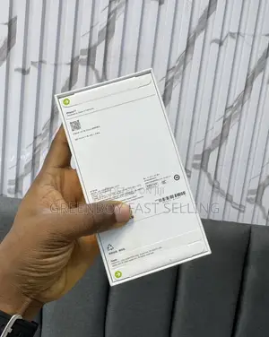 New Apple iPhone 17 256 GB White