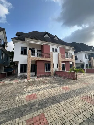 4bdrm Duplex in A Mini Estate By for sale