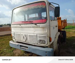 Grade Renault Tipper Truck
